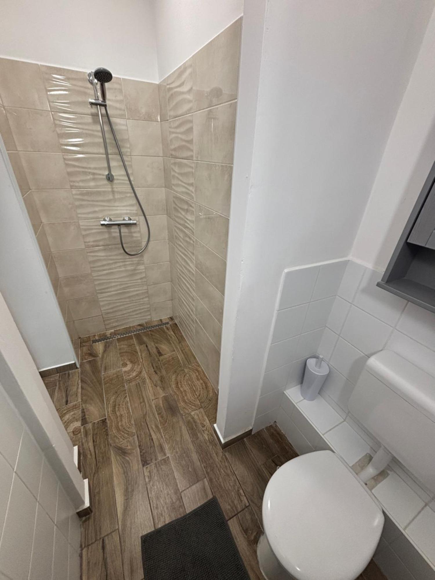 Benjamin Apartman Boedapest Buitenkant foto